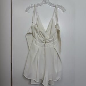 LUXXEL - white romper with tie back